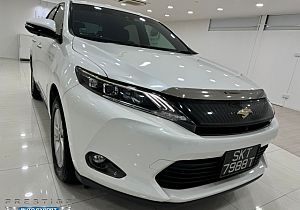 Toyota Harrier 2.0 Premium Sunroof 2015 White